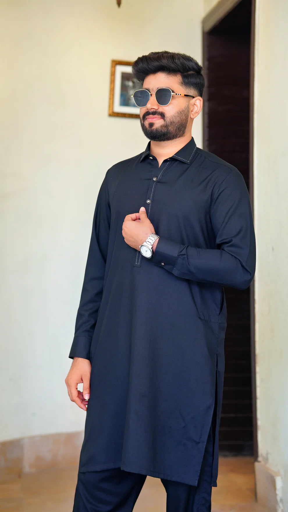 STITCHED PREMIUM 🔥 BLACK SHALWAR KAMEEZ WITH COLAR WITH BLACK STRIP (M4-0018)