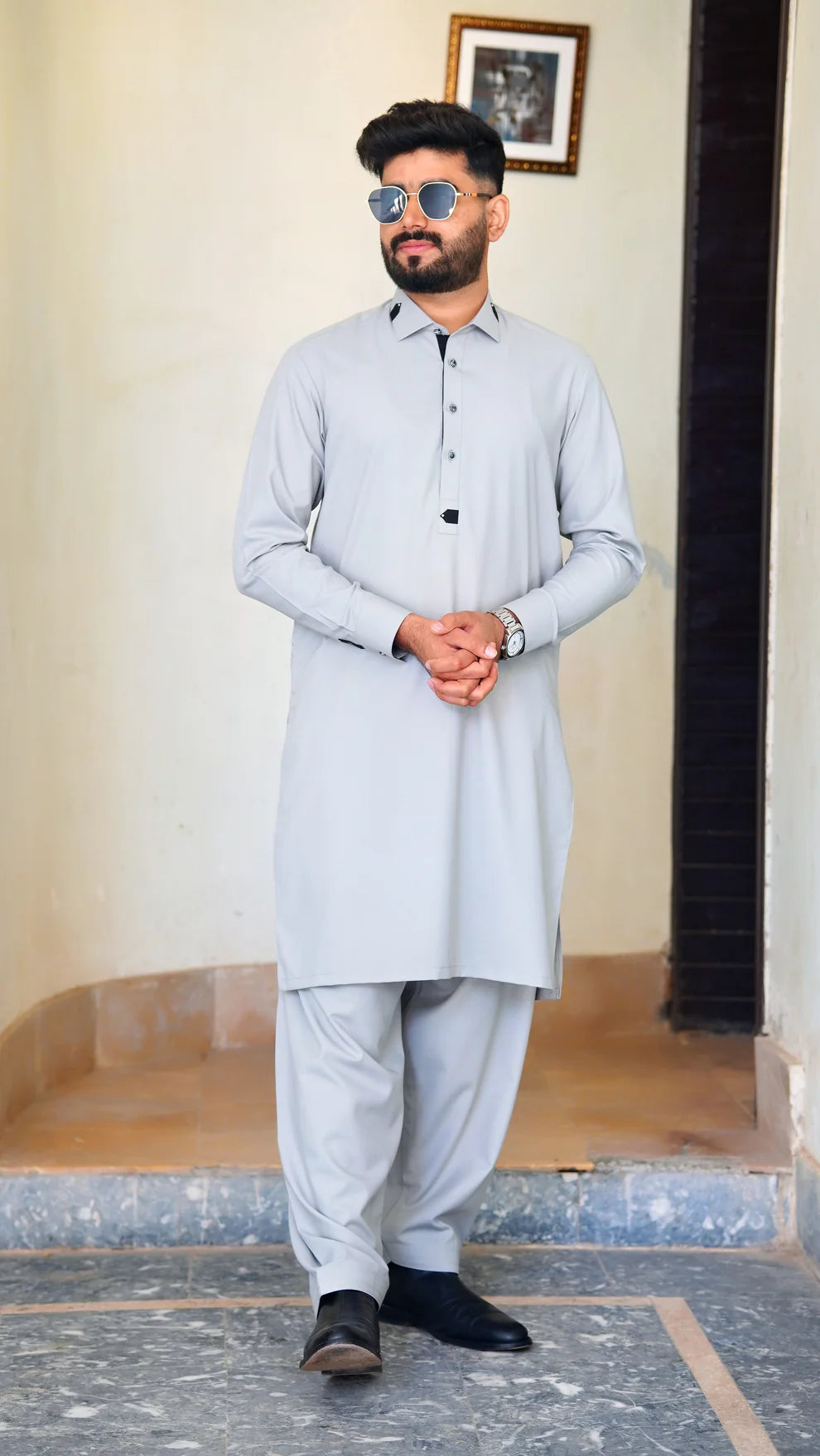 STITCHED PREMIUM 🔥 SILVER GRAY SHALWAR KAMEEZ WITH COLAR WITH BLACK STRIP (M4-0015)